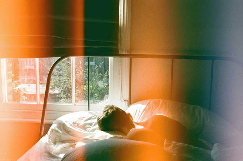 Biohacking para Hombres: Cómo Optimizar tu Energía y Eliminar la Neblina Mental